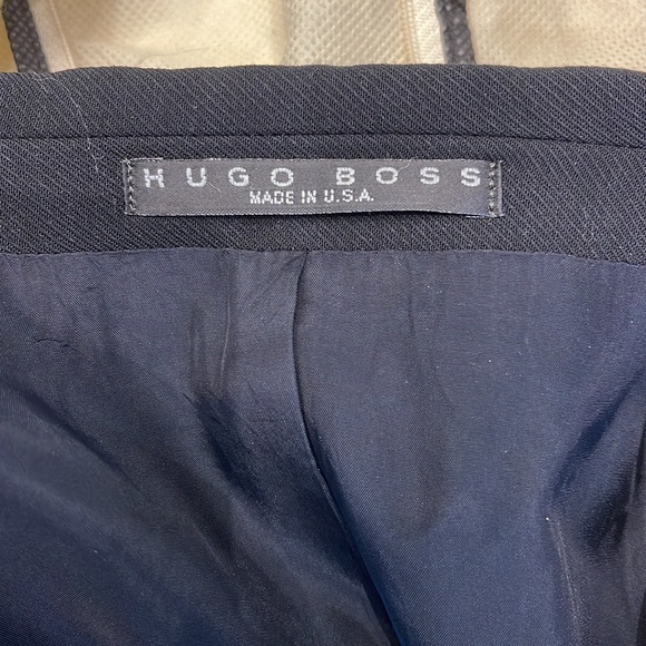 Hugo Boss Wool Suit (rarely worn) - Picture 14 of 14